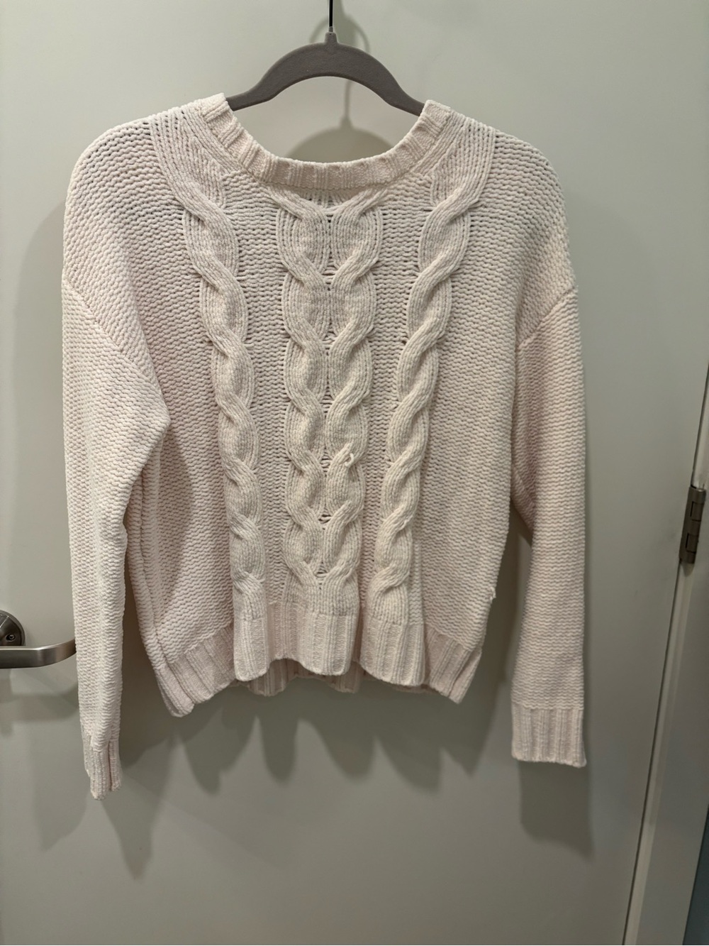 American Eagle Outfitters Cable Knit Crew Sweater - Cream